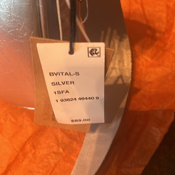 Steve Madden silver Bvital-S crossbody and pouch. NWT - Picture 5 of 7